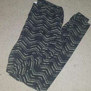 Lularoe TC zig zag leggings